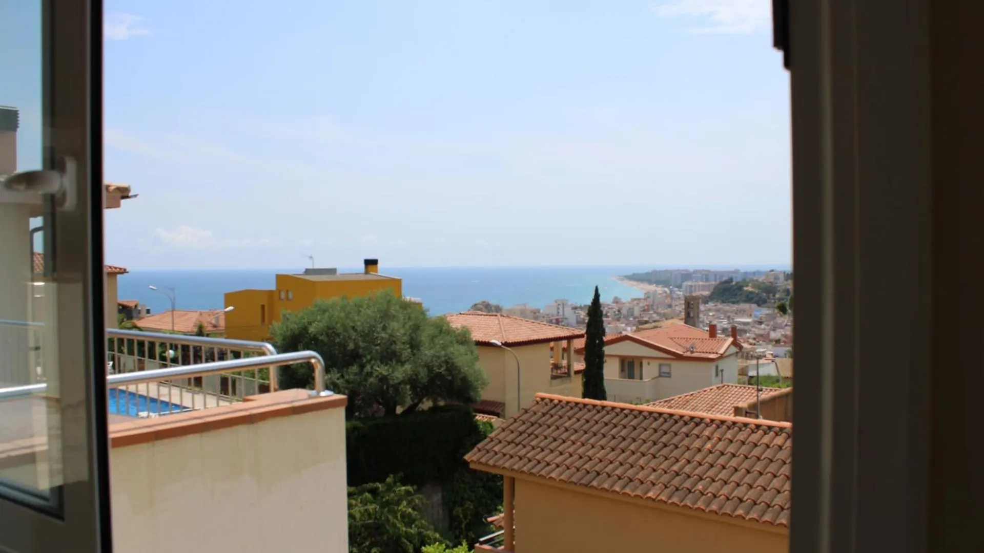 בלאנס Desing House Panorama Beach וילה