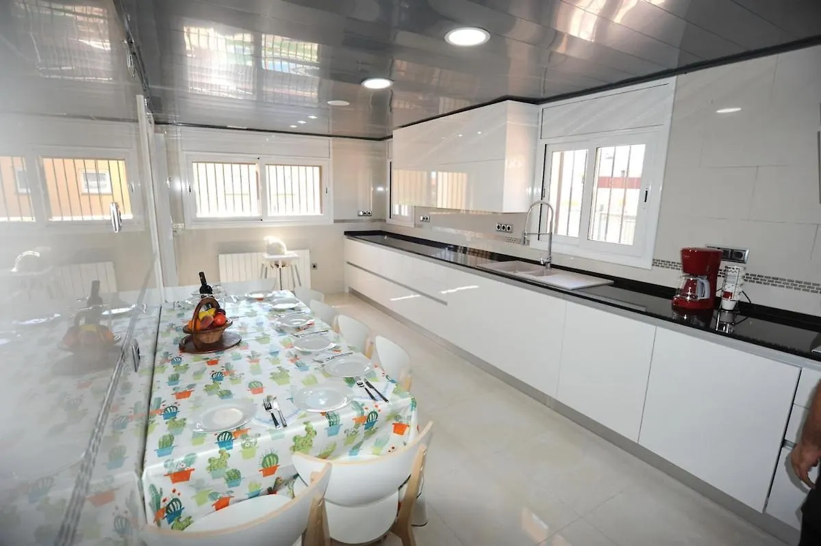 Desing House Panorama Beach 블랑스 0*,  스페인